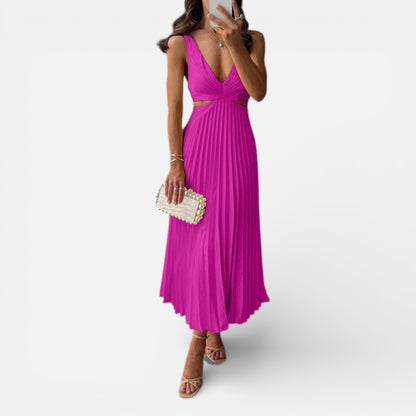 Old Albion | Women’s Timeless Pleated Midi Dress